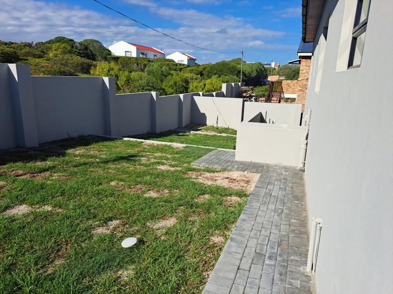 4 Bedroom Property for Sale in Pearly Beach Western Cape